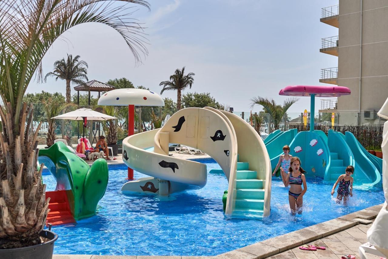 Melisea Aparthotel Pool & Spa Mamaia Nord Năvodari Εξωτερικό φωτογραφία